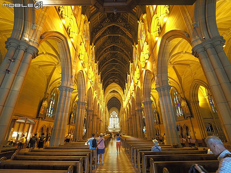 雪梨塔(Sydney Tower Eye) 、海德公園(Hyde Park)、雪梨聖母主教座堂(St Mary's Cathedral) 、維多利亞女王大廈(Queen Victoria Building)、雪梨市政廳(Sydney Town Hall)、聖安德烈座堂(St Andrew's Cathedral) — 2026東澳洲四大城巡遊之雪梨段 第3部