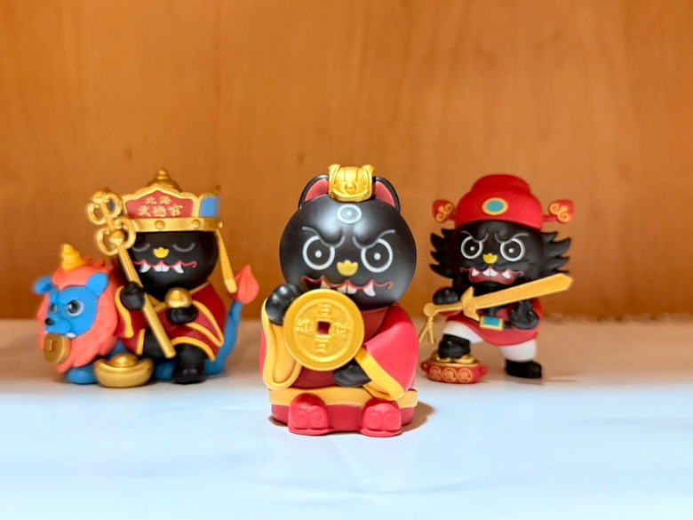 北港武德宮財神扭蛋開箱｜最萌的招財神隊友