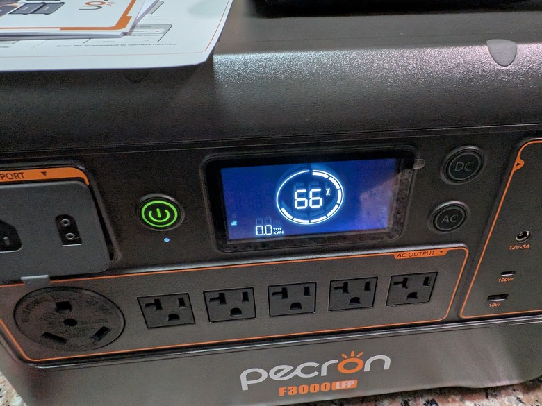 Pecron F3000LFP戶外電源當UPS用(簡易開箱)
