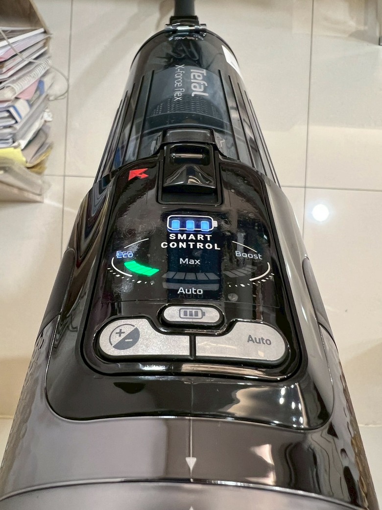 客廳清潔的新樂趣!Tefal可彎折無線濕拖吸塵器實測分享