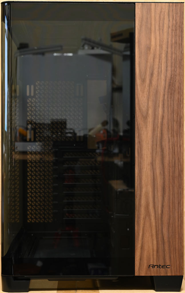 點我看大圖 Antec CONSTELLATION C8 CURVE WOOD機殼開箱