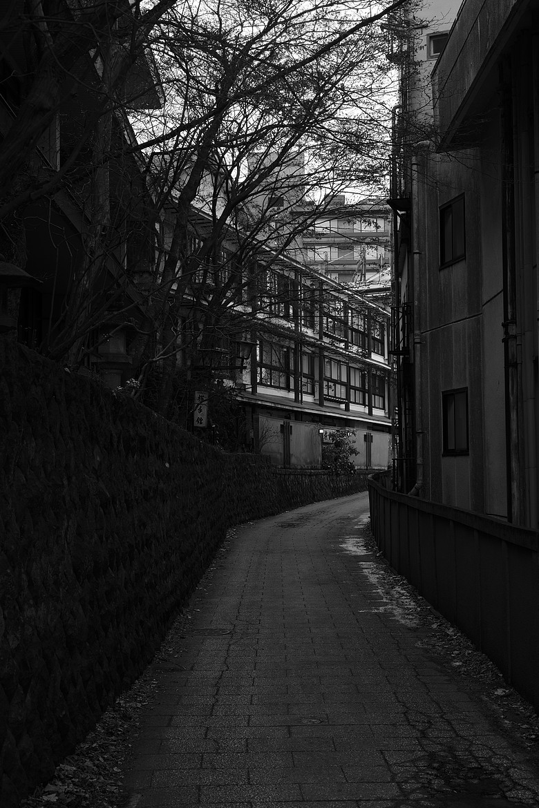 [分享] 當旅遊照少了色彩(上) — Leica M10