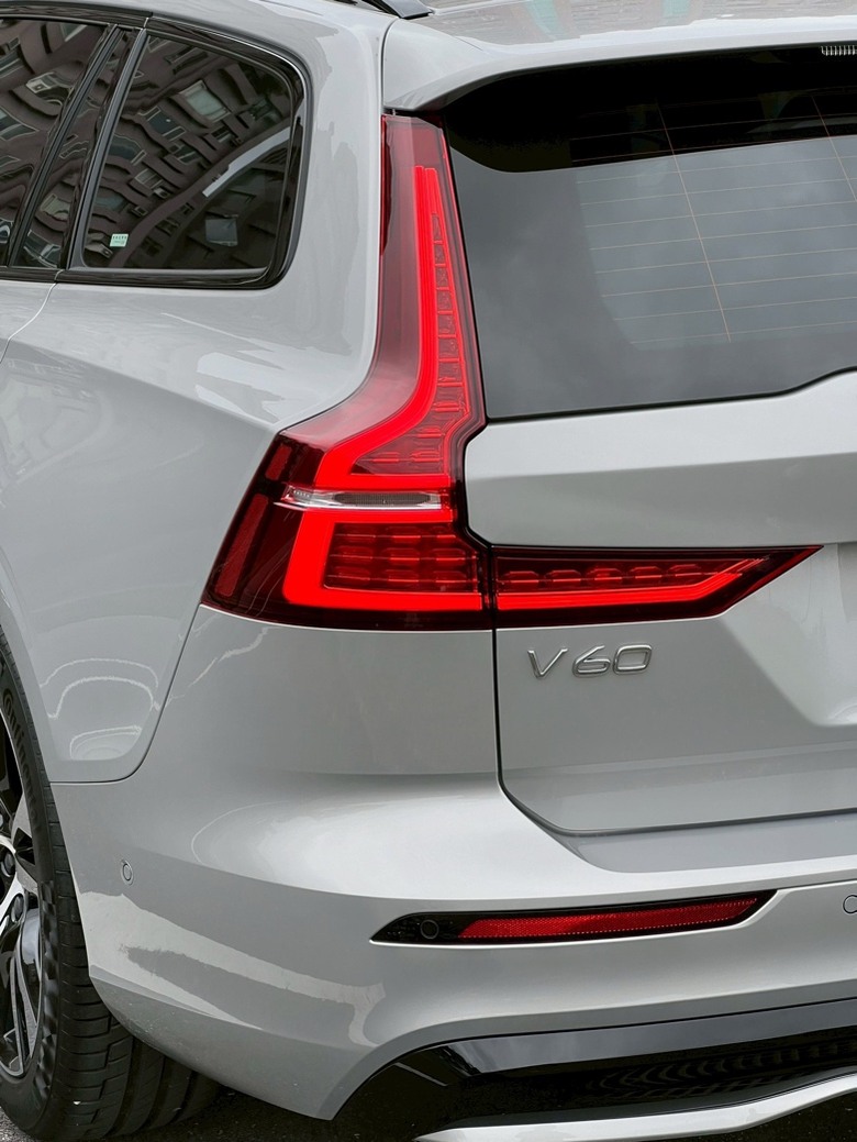 V60年後回廠保養、洗車&玻璃鍍膜完整心得分享