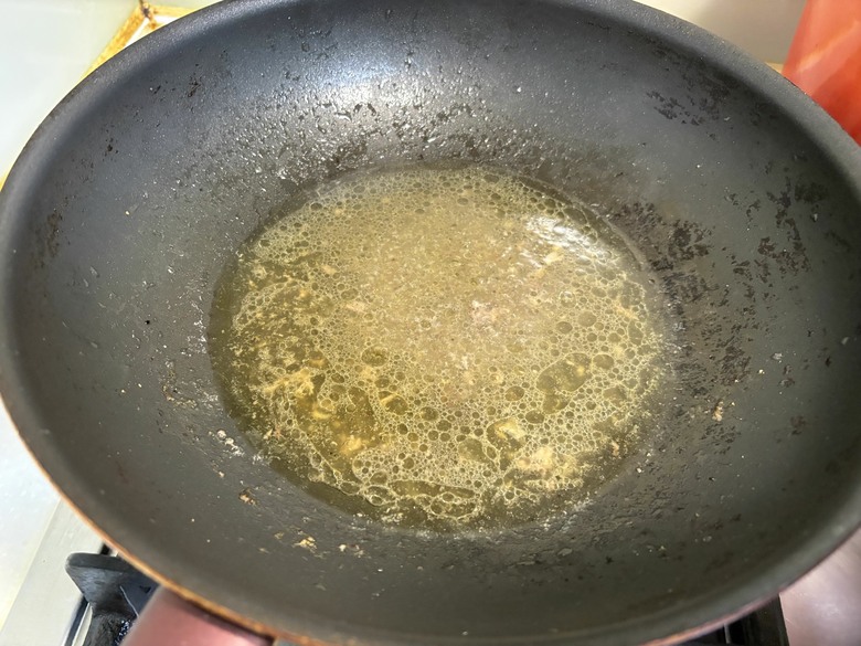 改良版香菇雞湯+雞油拌麵