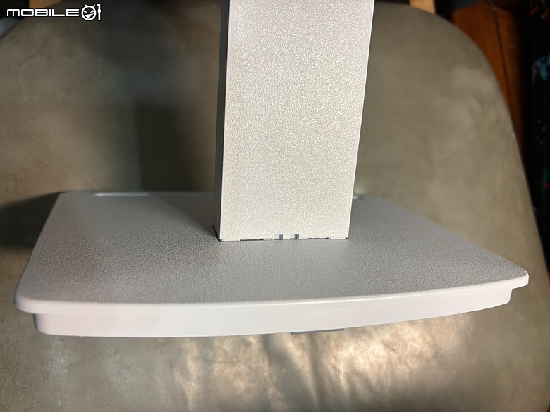點我看大圖 MSI PRO MP273W E14A 開箱|幫女兒升級第一個學習桌面,順便讓 Hello Kitty 50週年鍵鼠正式出山