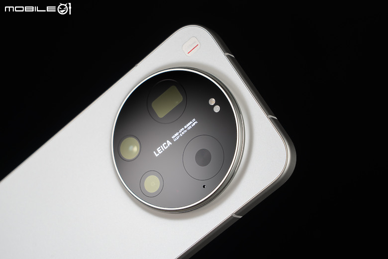 小米 Xiaomi 17 Ultra 體驗｜LOFIC HDR+連續光學變焦雙創新，「夜神」影像旗艦再進化！