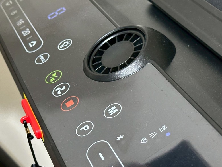 我終於升級到跑步機，BGYM T306開箱