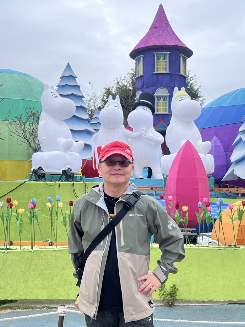 看花燈 ！結果看到另一種燈！