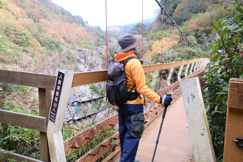 【芝虎縱走】滿山楓紅與砲台遺址的饗宴 |芝生毛台山 | 虎禮山