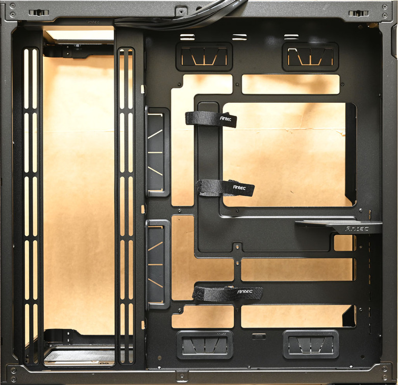點我看大圖 Antec CONSTELLATION C8 CURVE WOOD機殼開箱