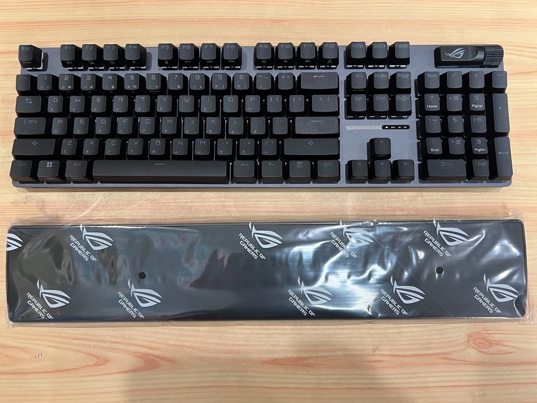 [輕開箱] ROG SCOPE II X 雪軸鍵盤