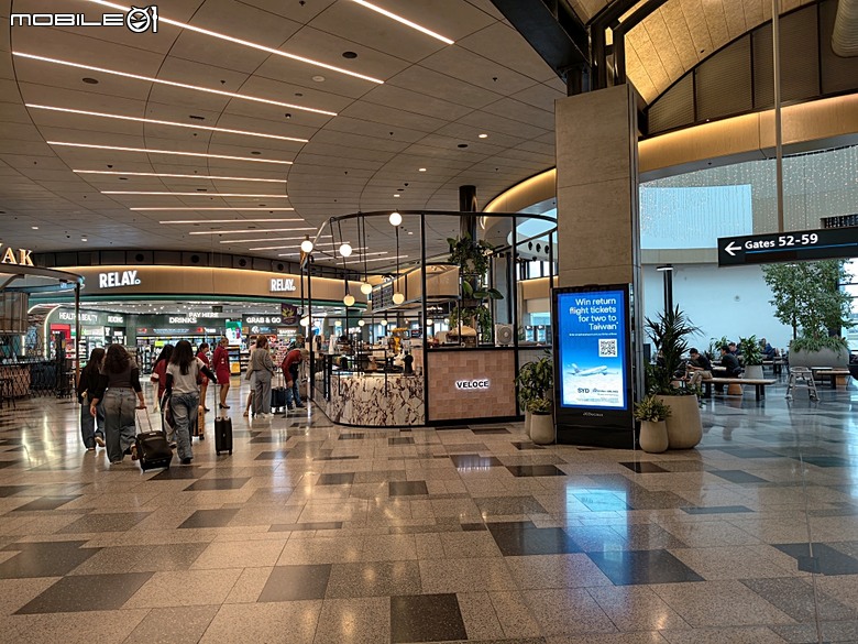 中華航空 CI057 桃園&rArr;墨爾本、CI054 布里斯本&rArr;桃園、澳洲國內線 維珍航空 VA827 墨爾本&rArr;雪梨、VA511 雪梨&rArr;黃金海岸，以及東澳四城之四座機場 — 2026東澳洲四大城巡遊之航空行程段