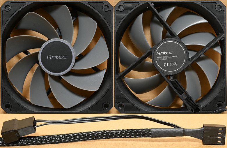 點我看大圖 Antec 900機殼開箱