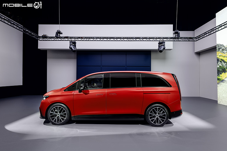 【重點新車】Mercedes-Benz全新純電VLE登場，設計、科技全面進化的豪華MPV！