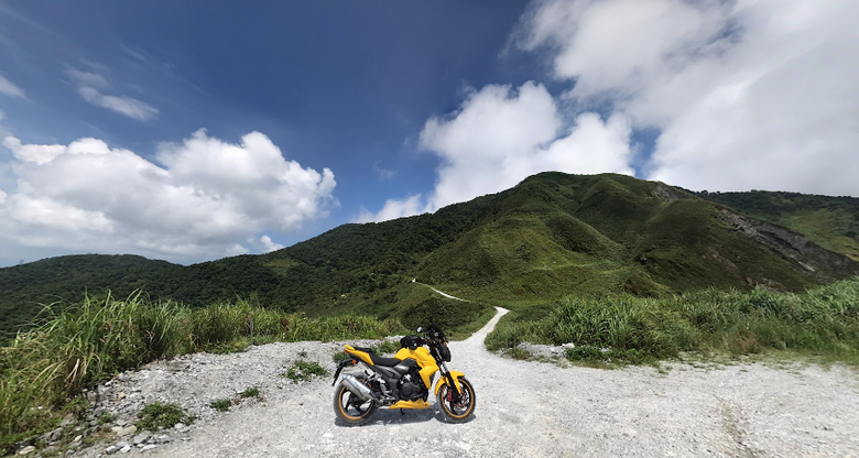 背著書包去越野--白米甕林道台泥大白山礦路