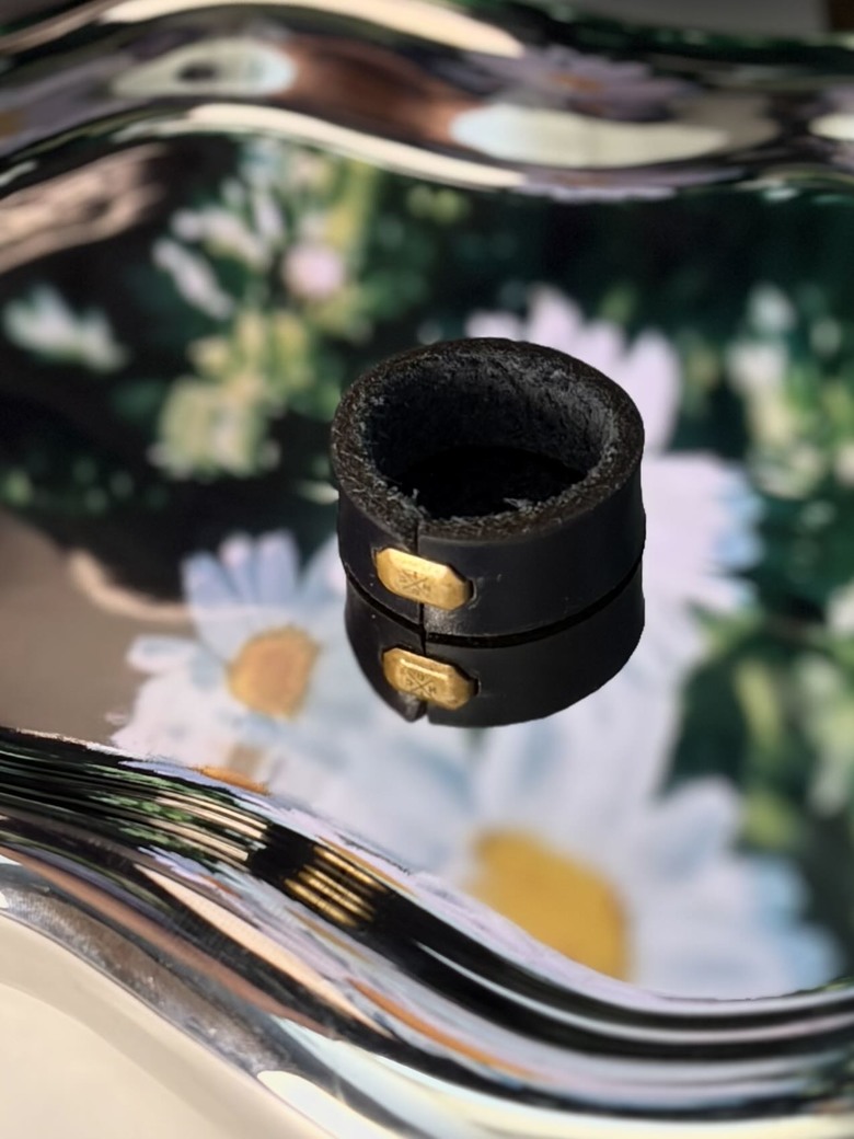 【心得】UNIC AirPods 4皮革保護套 配件 評測