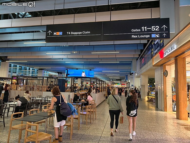 中華航空 CI057 桃園&rArr;墨爾本、CI054 布里斯本&rArr;桃園、澳洲國內線 維珍航空 VA827 墨爾本&rArr;雪梨、VA511 雪梨&rArr;黃金海岸，以及東澳四城之四座機場 — 2026東澳洲四大城巡遊之航空行程段