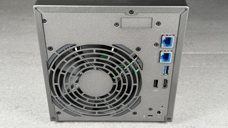 [開箱測試 AS6704T v2] 華芸 Asustor 推出 LOCKERSTOR Gen 2 系列 NAS 搭配超大容量 Seagate Ironwolf PRO 30TB 硬碟