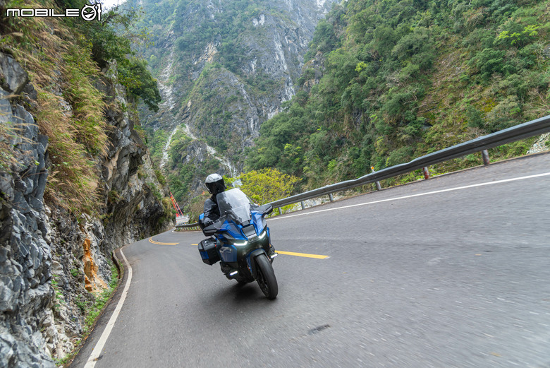 BMW R 1300 RT 環島試駕｜巨鯨巡山海，三十啟壯遊
