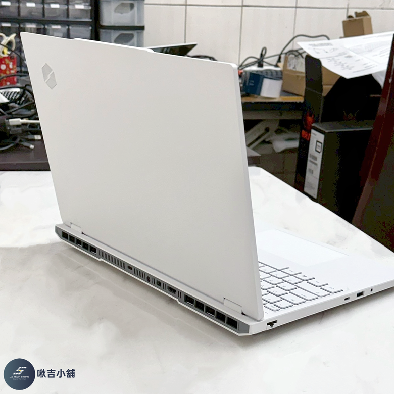 點我看大圖 開箱&分享 Mechrevo 機械革命 2025「蛟龍16 Pro」🖥️(全實拍及開箱影片)