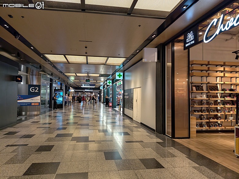 中華航空 CI057 桃園&rArr;墨爾本、CI054 布里斯本&rArr;桃園、澳洲國內線 維珍航空 VA827 墨爾本&rArr;雪梨、VA511 雪梨&rArr;黃金海岸，以及東澳四城之四座機場 — 2026東澳洲四大城巡遊之航空行程段