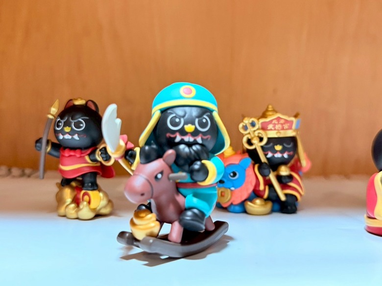 北港武德宮財神扭蛋開箱｜最萌的招財神隊友