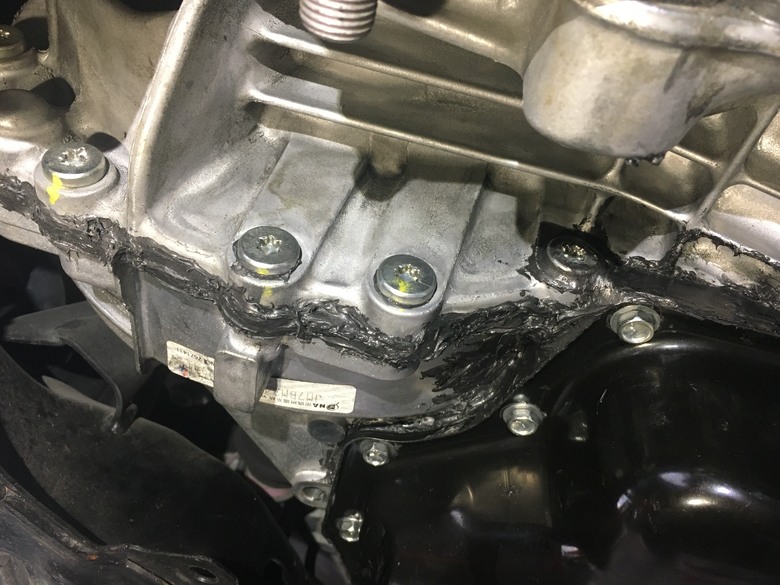 2016 10萬km Mazda 3 變速箱漏油處理2