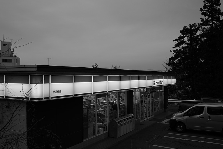 [分享] 當旅遊照少了色彩(上) — Leica M10