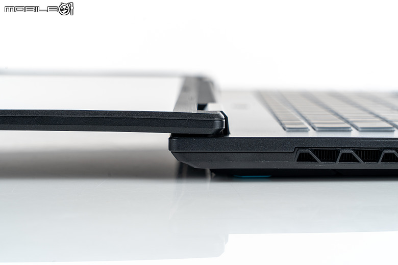 GIGABYTE Gaming A16 5VH 體驗｜五萬有找 RTX 5060 平價電競新選擇！