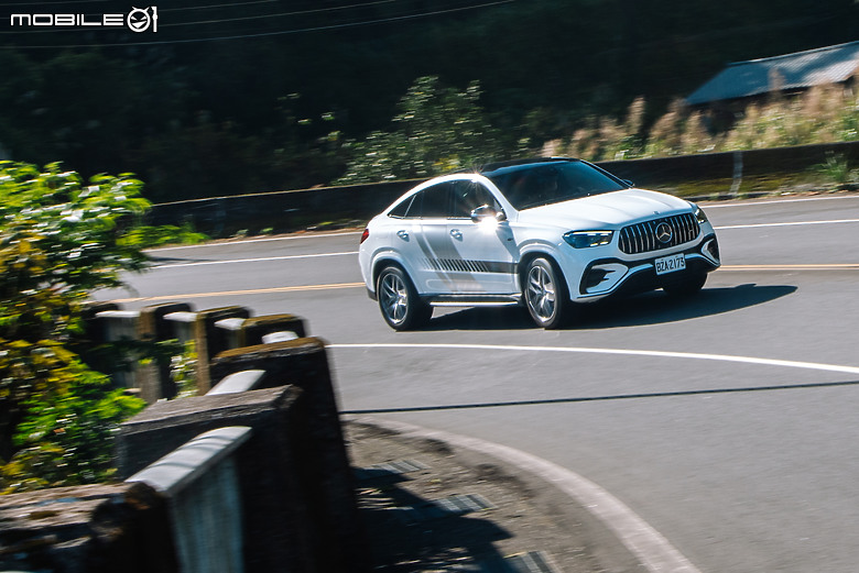 Mercedes-AMG GLE 53 4MATIC+ Coupe星夜版試駕|強勁性能與斜背跑旅的雙重魅力!