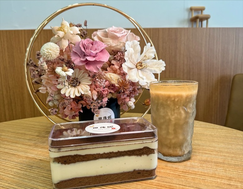 不只有手工甜點蛋糕、點心，還有天然發酵麵包與咖啡，從早餐到下午茶都可以品嚐到