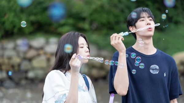 想念你不在只是回憶而是身體記憶｜《即使，這份戀情今晚會從世界上消失》觀影心得