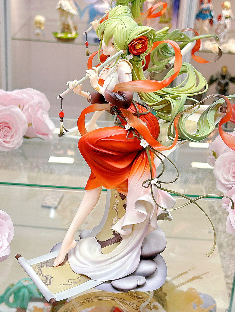 【開箱】初音未來 梅花三弄 Ver. - 梅花映雪雪中飄，初音輕吟笛玉揚！