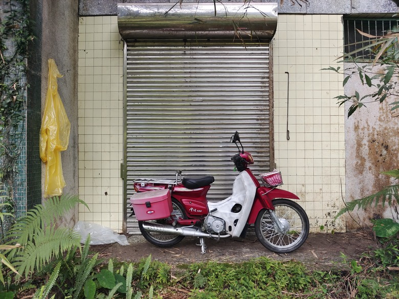 騎著國民車去越野－－廢棄縮短的古魯林道
