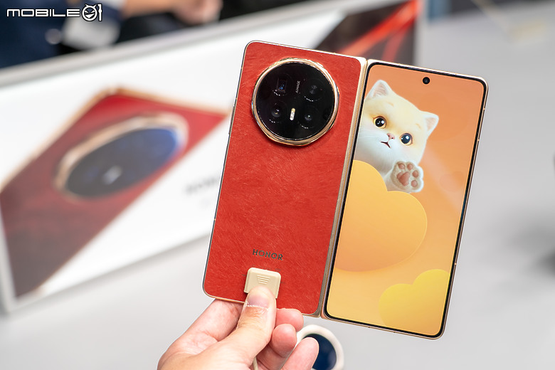 榮耀 Robot Phone 亮相 MWC｜首搭 4DoF 三軸雲台相機、導入自然 AI 互動！