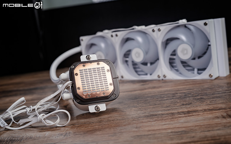 0死角的燈光體驗 INFINITE ROUND R8 & ID-COOLING FX360 LCD簡易開箱