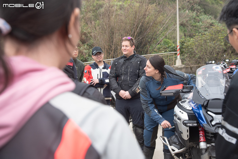 點我看大圖 BMW Motorrad 越野駕駛訓練課程全記錄,國際教官手把手帶你解任務!