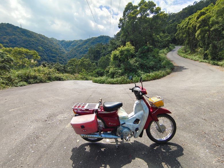 【時光騎旅】背著書包去越野--國民車勇闖安平坑林道