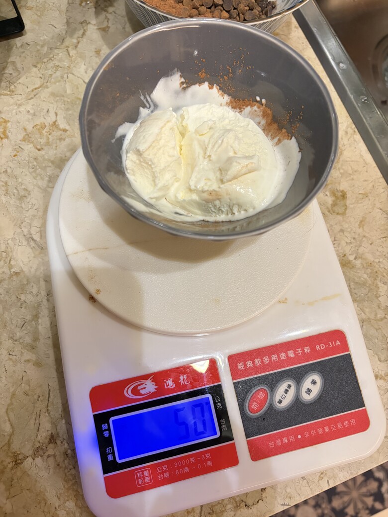免烤箱！情人節巧克力小蛋糕♡