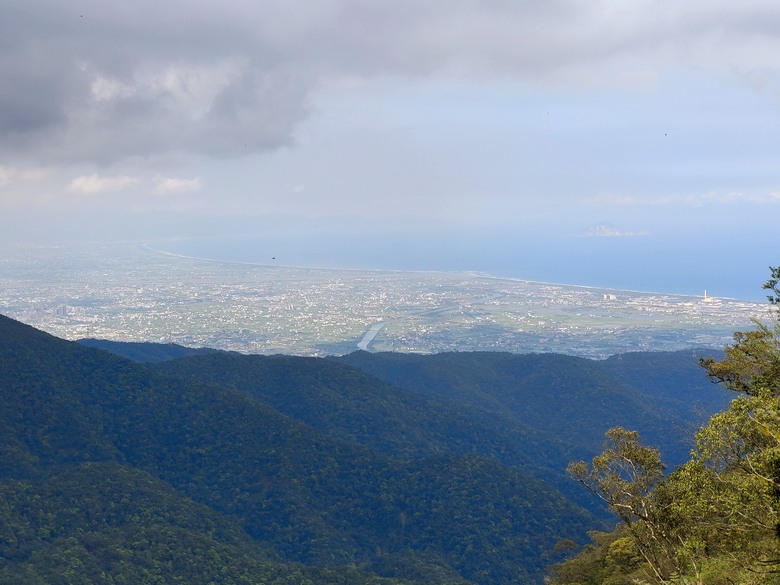 【時光騎旅】背著書包去越野--國民車勇闖安平坑林道