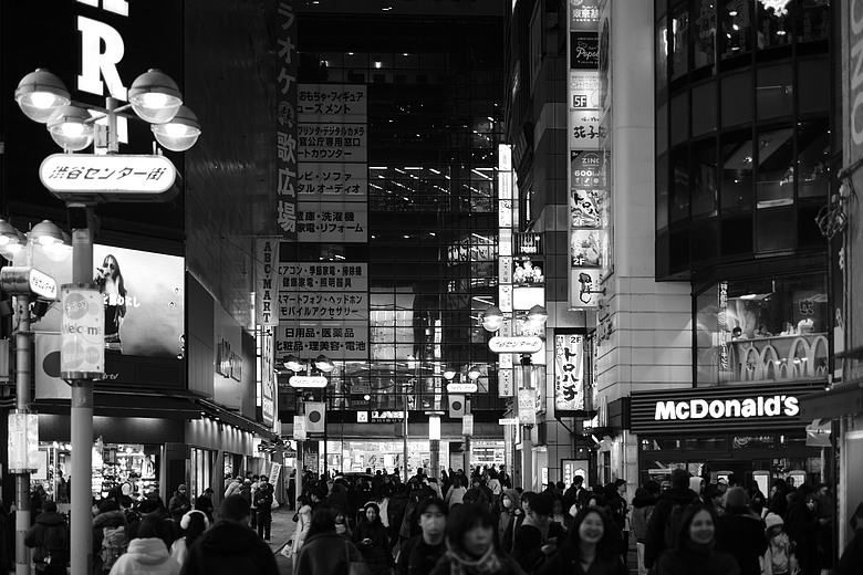 [分享] 當旅遊照少了色彩(上) — Leica M10