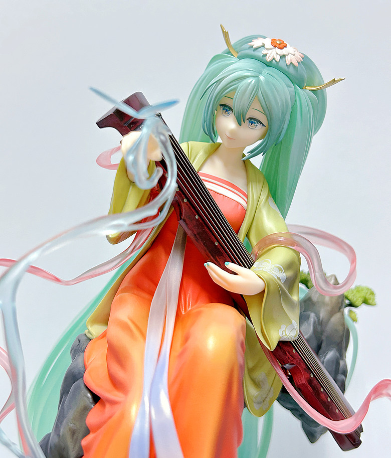 【開箱】初音未來 高山流水 Ver. - 靜聽山水聲，一曲初音來！