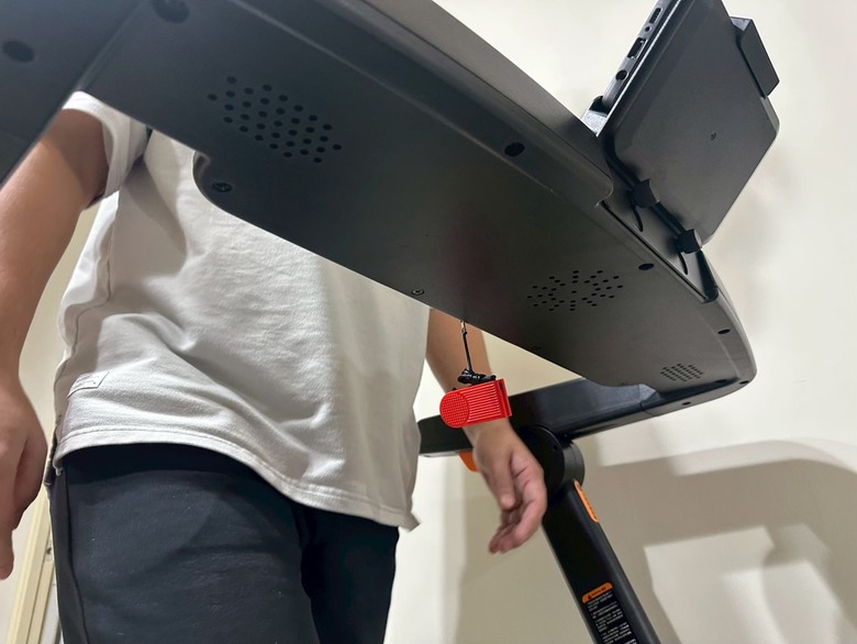 我終於升級到跑步機，BGYM T306開箱