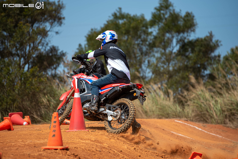 Honda Motorcycle 百位車主齊聚，硬漢英雄會看你有多硬，我在塔克越野場摔車翻了兩圈半！