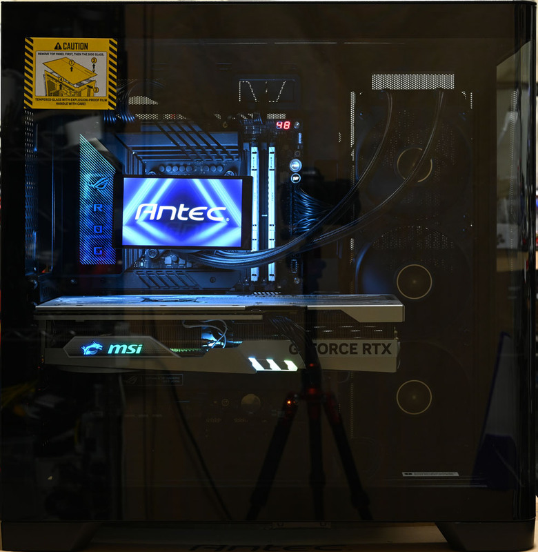 點我看大圖 Antec CONSTELLATION C8 CURVE WOOD機殼開箱