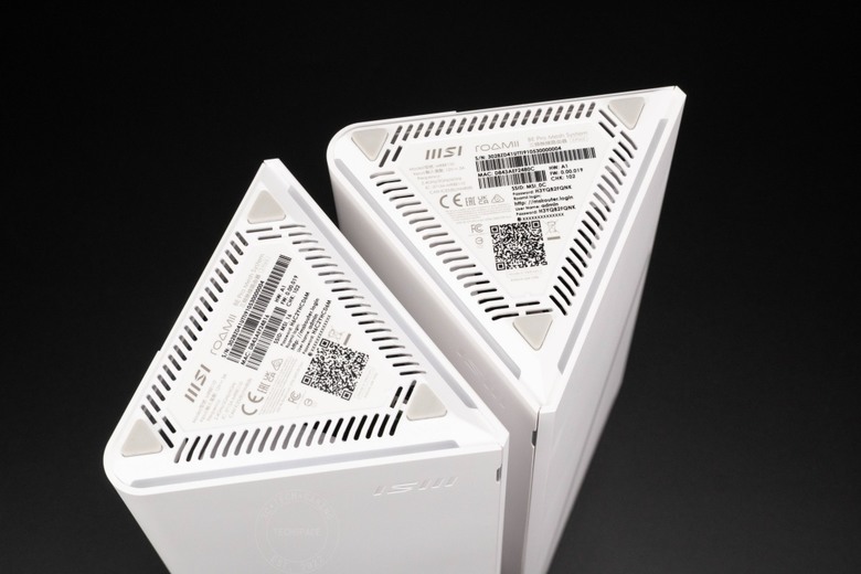 MSI Roamii BE Pro 三頻 Mesh 路由器開箱評測 | 解鎖 WiFi 7 終極網速、打造全屋無死角極速飆網