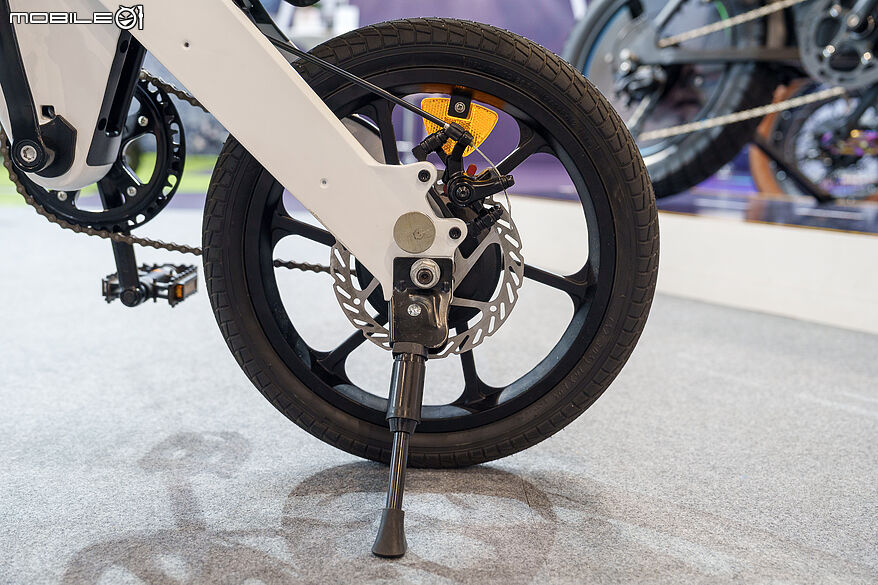 擴展都會智慧移動產品 Acer 於台北自行車展推出電輔車與電動滑板車新品