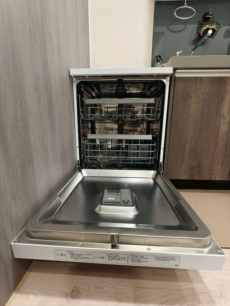 點我看大圖 【拯救婚姻X儀式感X解放雙手】Panasonic 獨嵌式自動洗碗機 NP-DFB2K6-1H