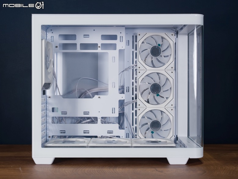 誠意升級 全漢M580 Pro 完整曲面玻璃海景機殼