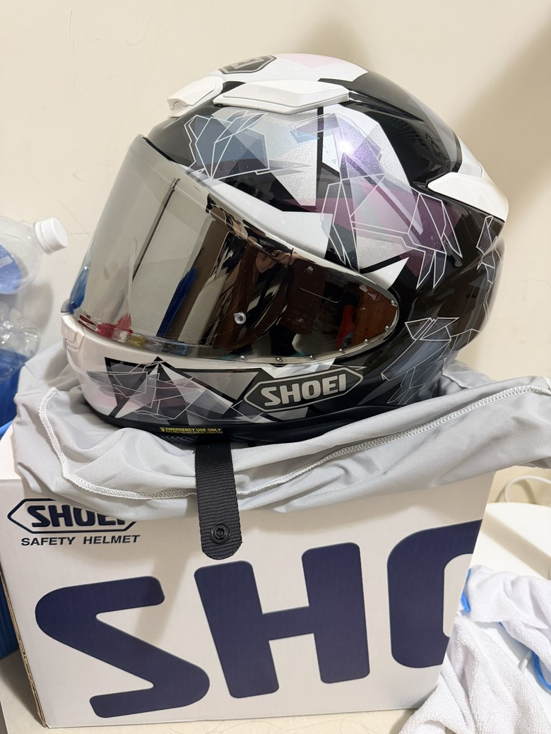 日本買帽 SHOEI Z8 開箱